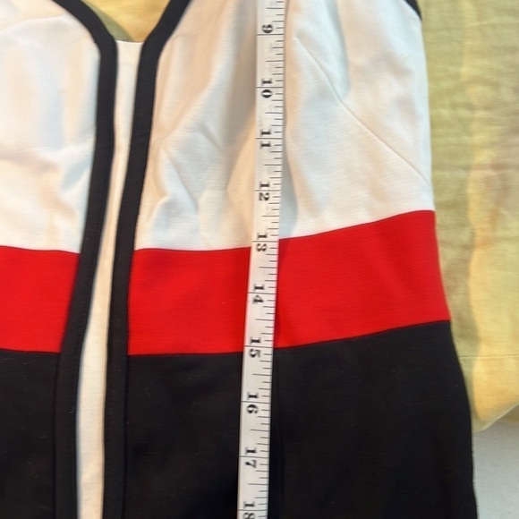 🔥Bebe, BodyCon Color-block Beauty! Excellent Condition, Size S - Picture 6 of 15